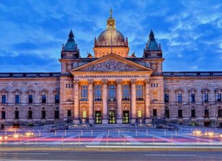 Co można robić po prawie administracyjnym? Co można robić po prawie administracyjnym?