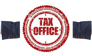 Kto stoi na czele urzędu skarbowego?